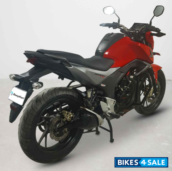 Honda CB Hornet 160R