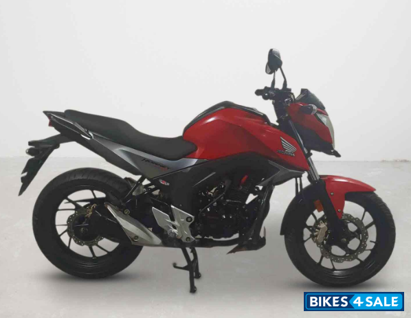 Honda CB Hornet 160R