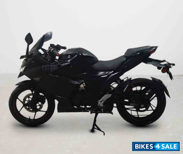 Suzuki Gixxer SF