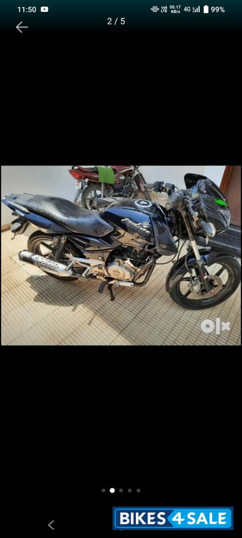 Black Bajaj Pulsar 150