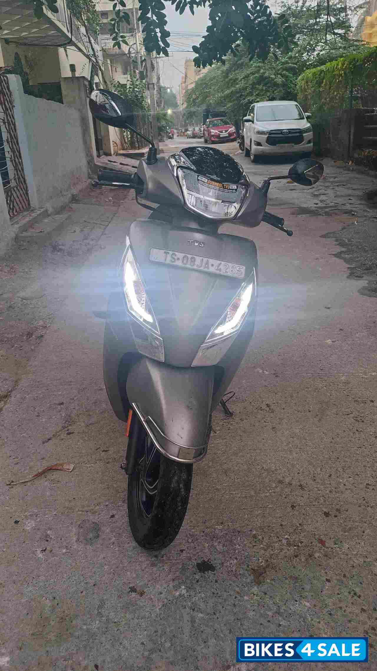 TVS Jupiter 125