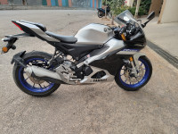 Yamaha R15M