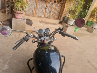 Black Royal Enfield Thunderbird 350