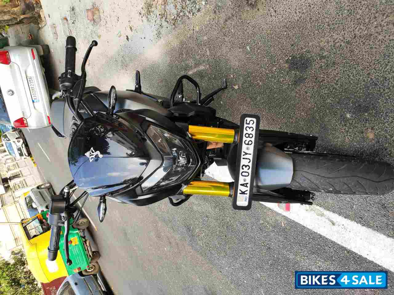 Grey Bajaj Dominar 400