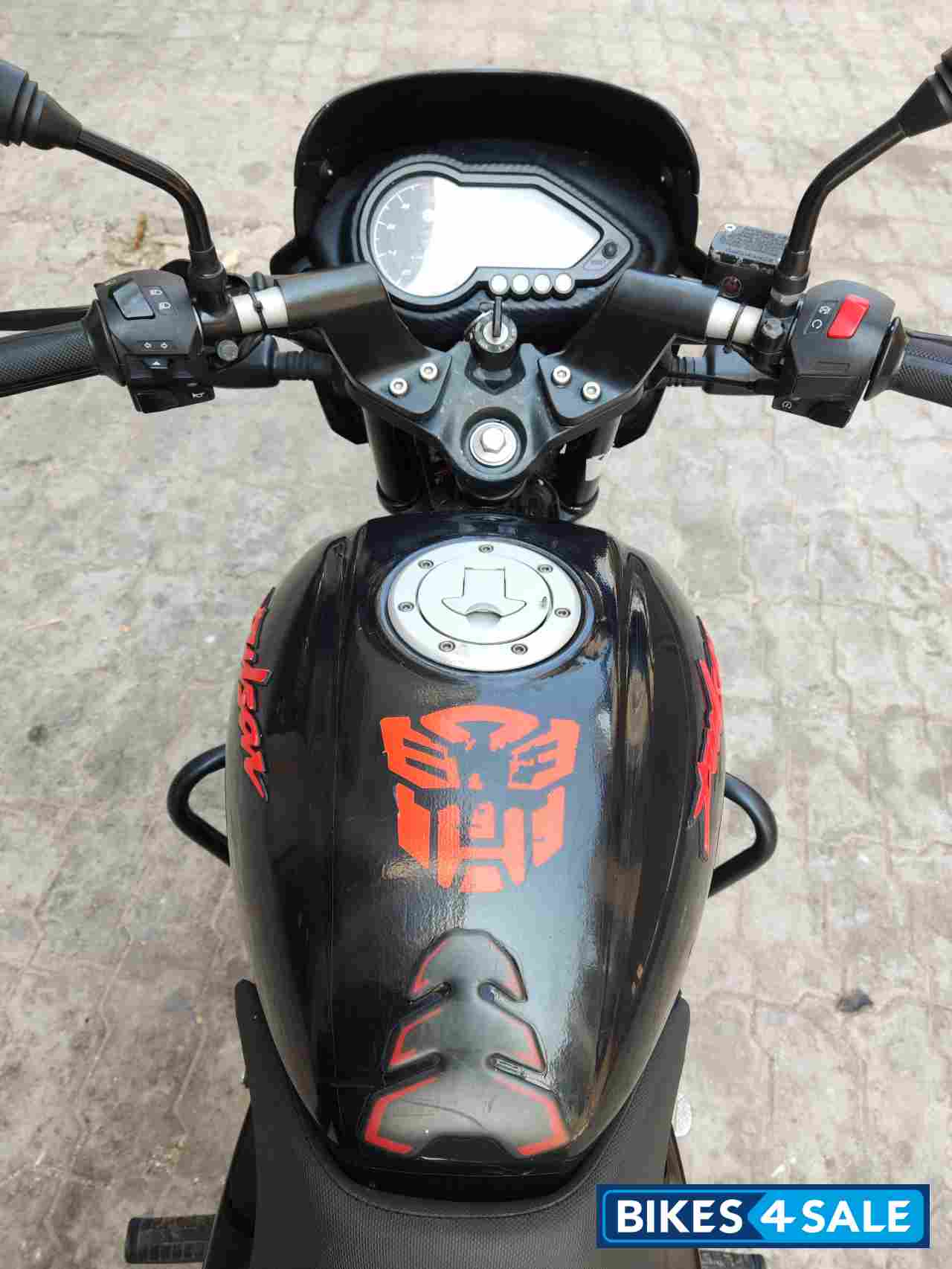 Black & Red Bajaj Pulsar 150 Neon