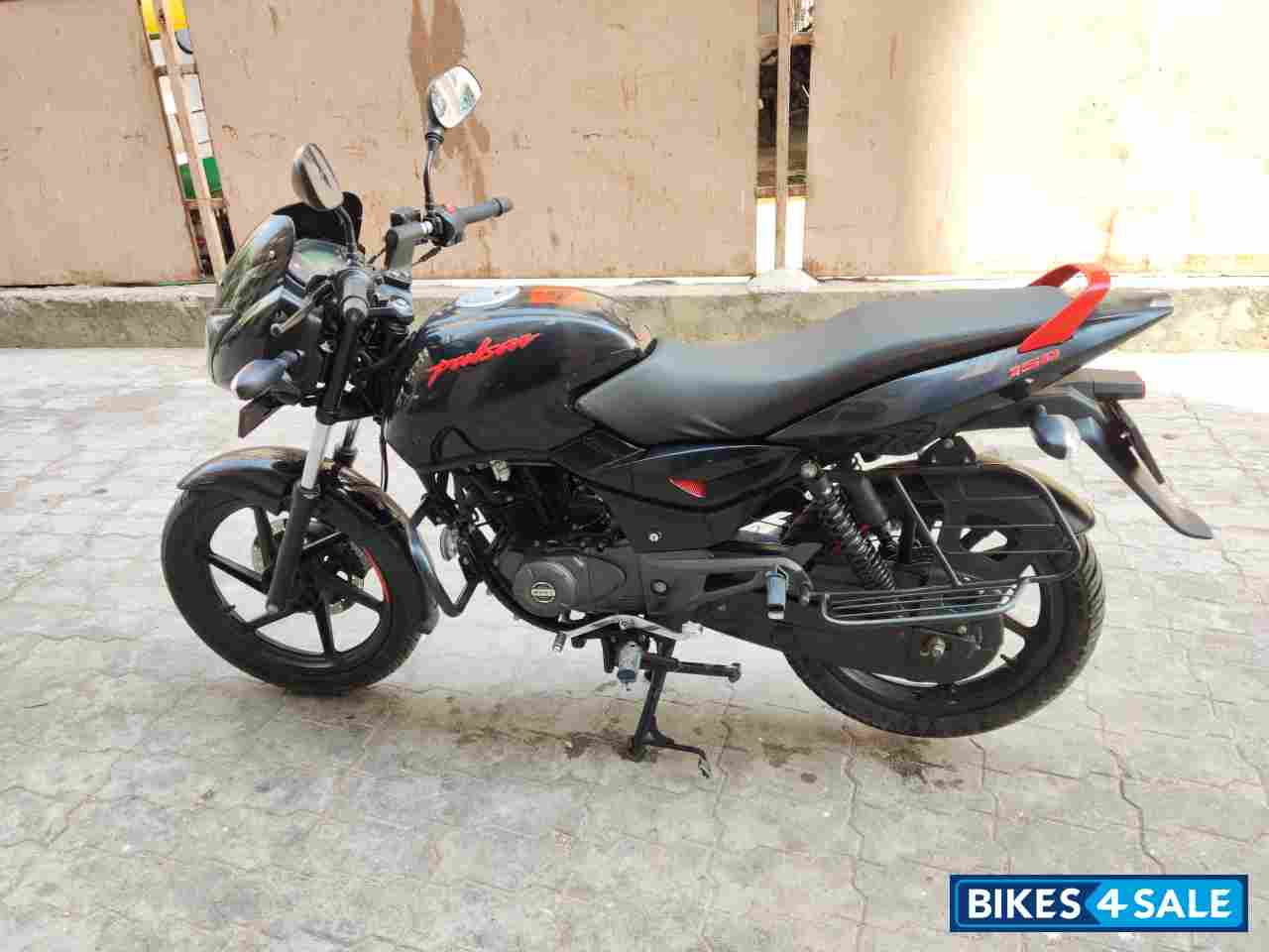Black & Red Bajaj Pulsar 150 Neon
