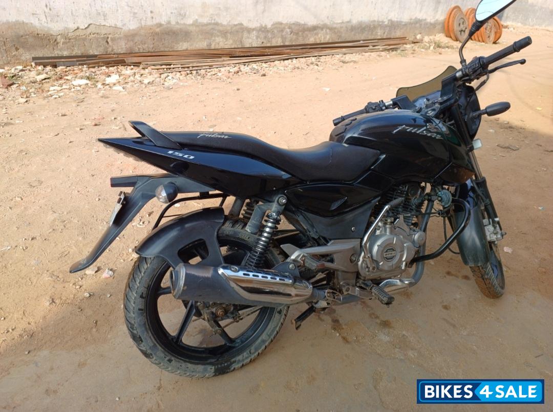 Black Bajaj Pulsar 150