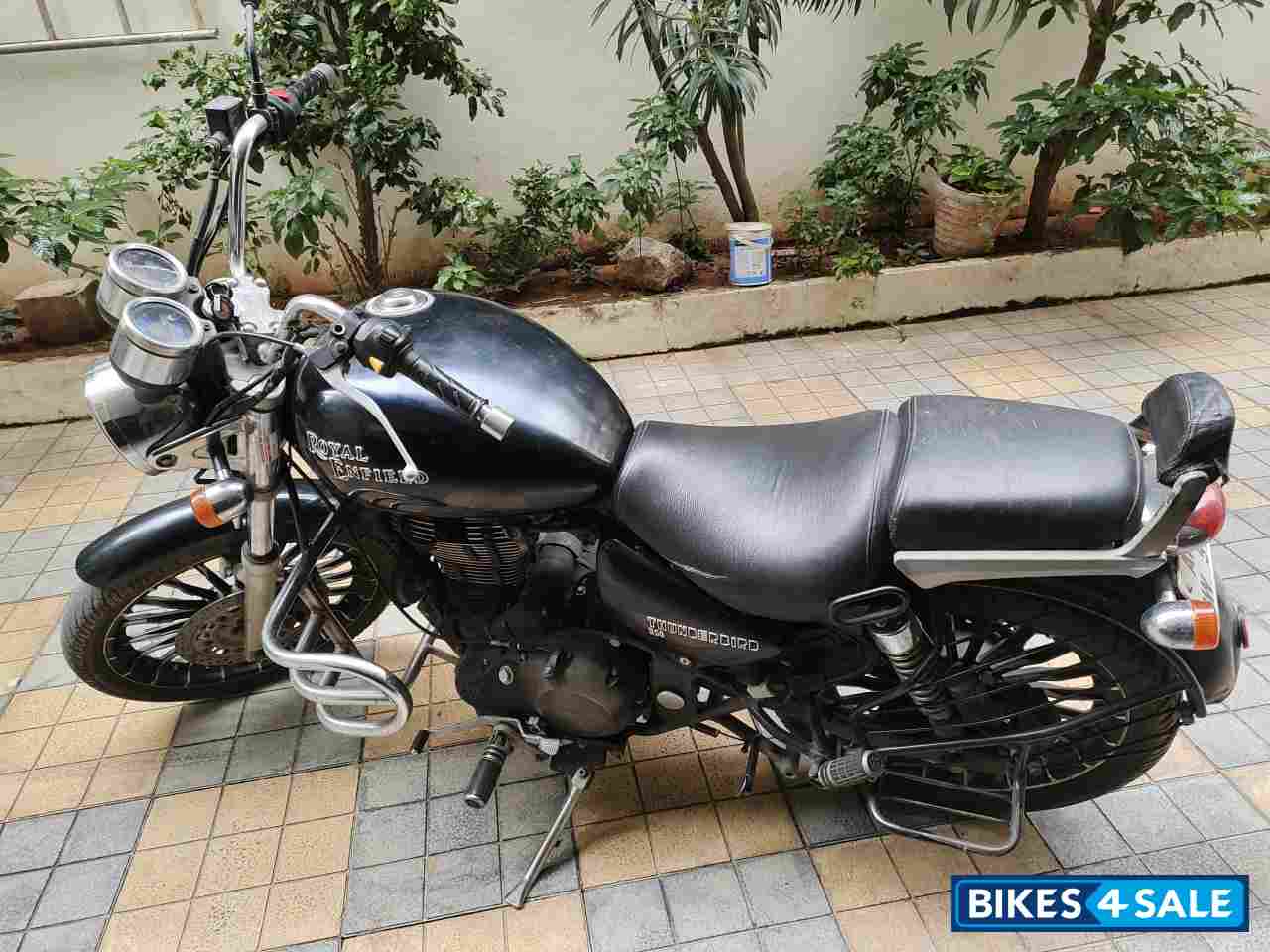 Royal Enfield Thunderbird TwinSpark 350 Royal Enfield Thunderbird TwinSpark 350