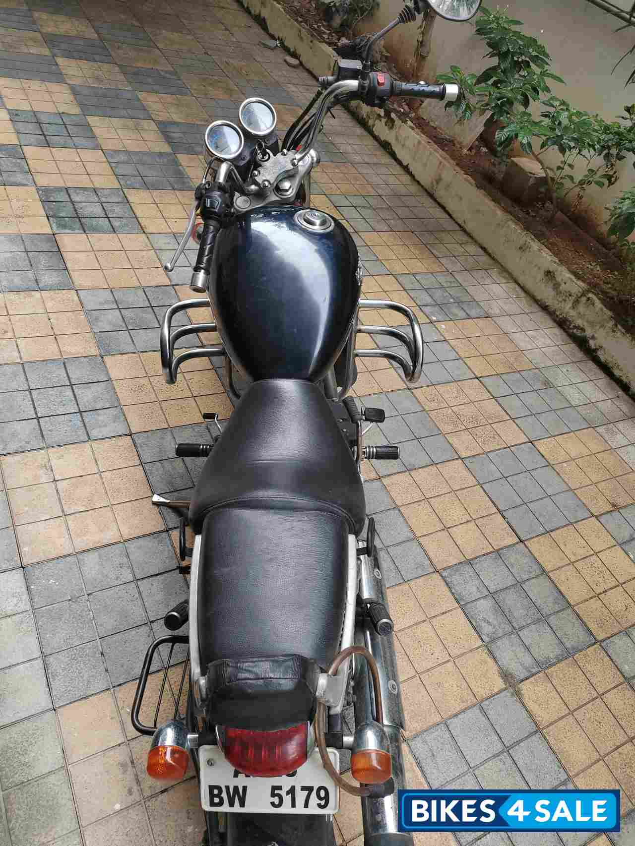 Royal Enfield Thunderbird TwinSpark 350 Royal Enfield Thunderbird TwinSpark 350