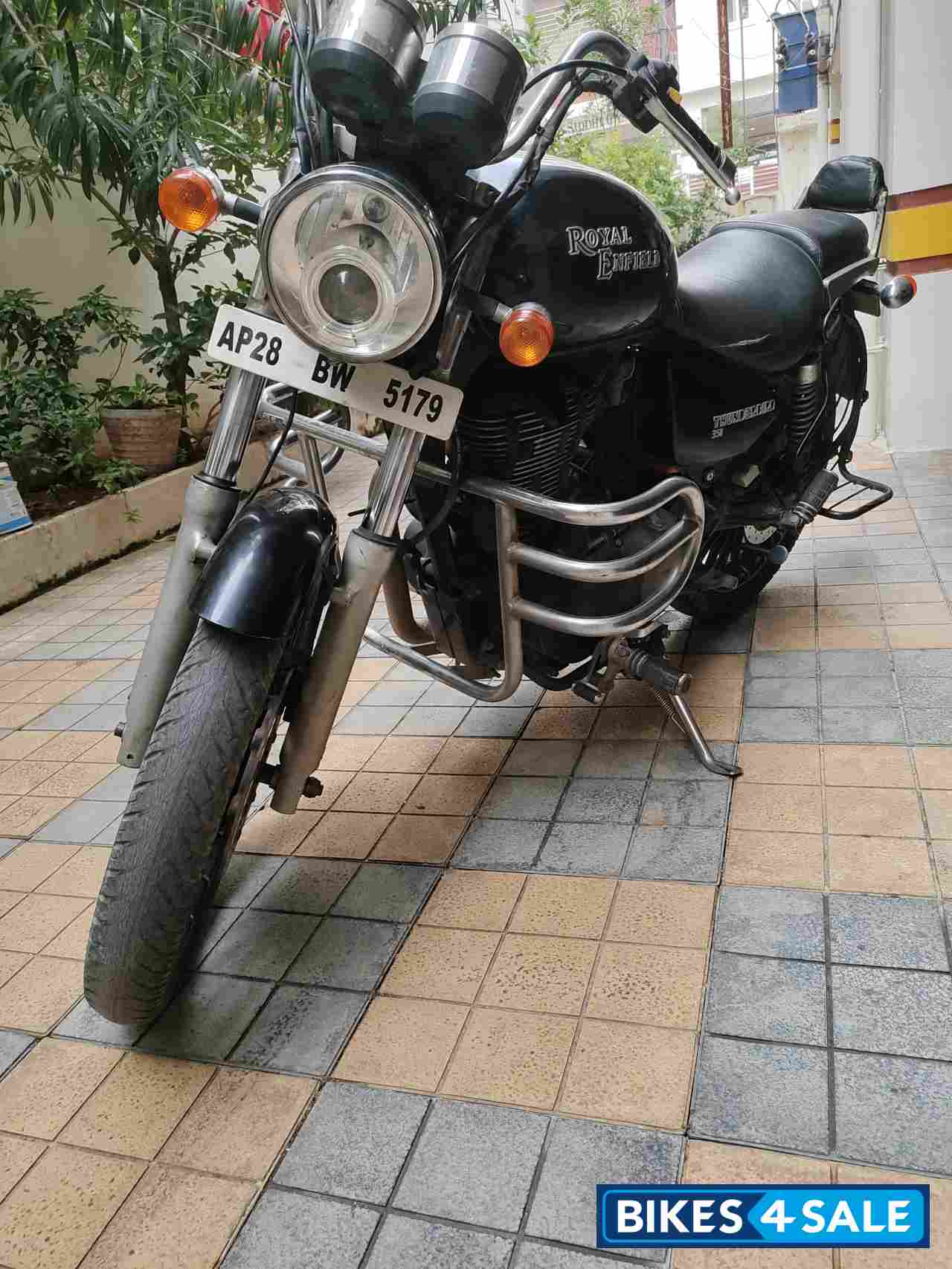 Royal Enfield Thunderbird TwinSpark 350 Royal Enfield Thunderbird TwinSpark 350