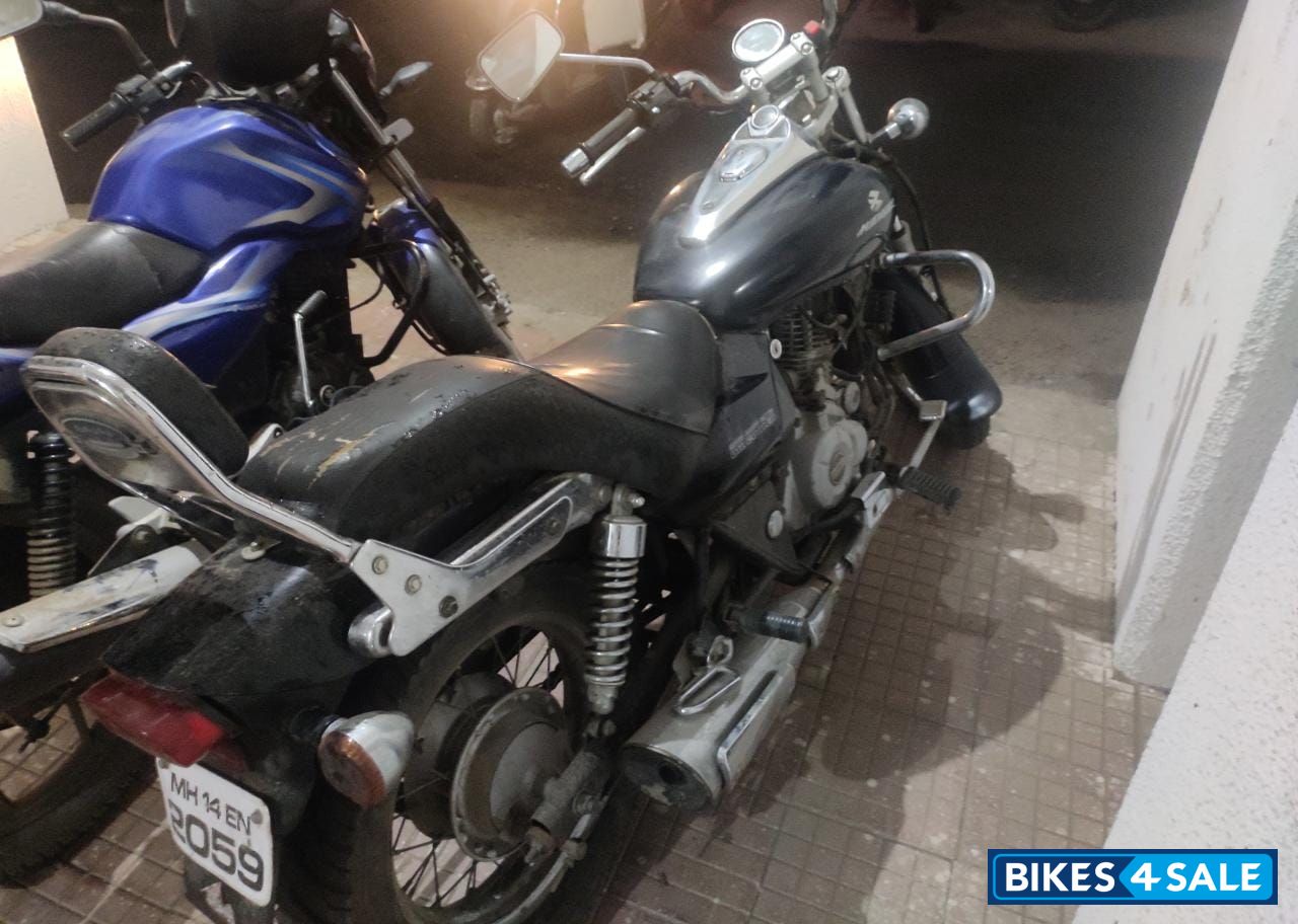 Bajaj Avenger 220 DTS-i