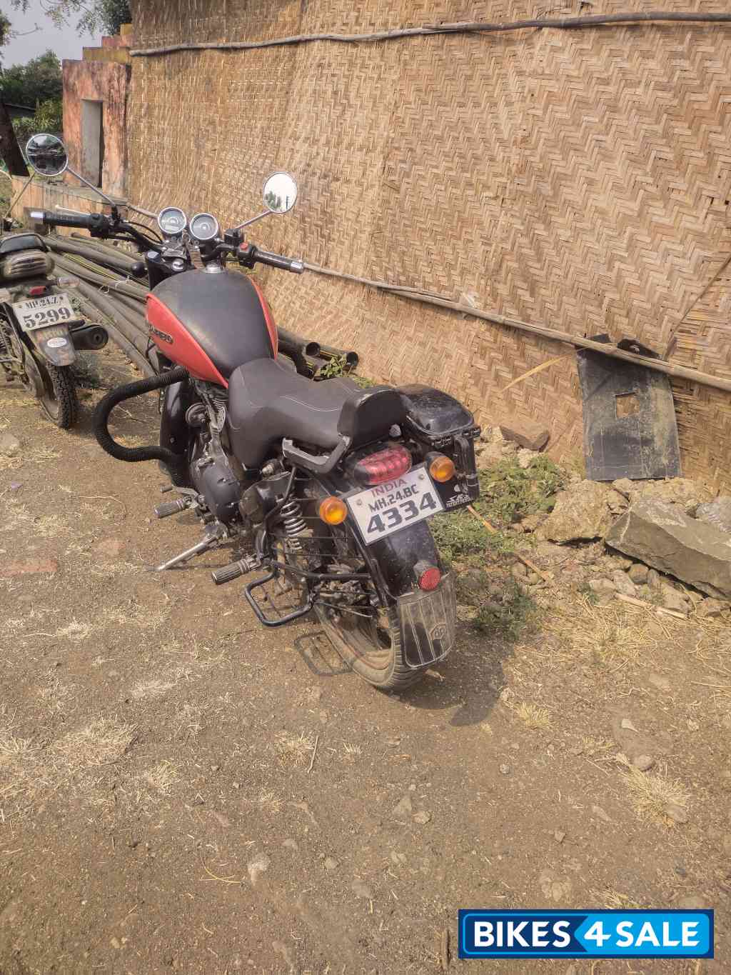 Red Royal Enfield Thunderbird X 350