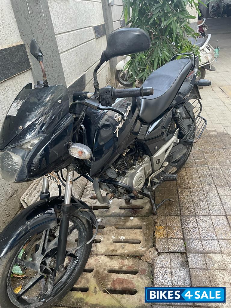 Black Bajaj Pulsar 150 DTSi