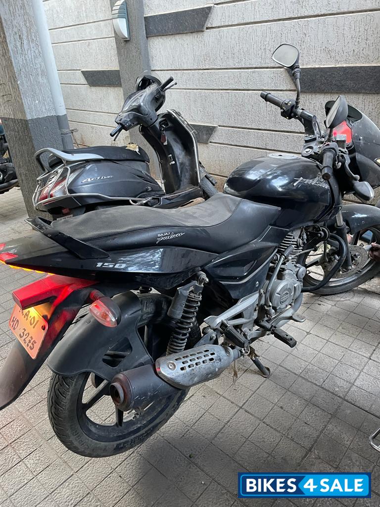 Black Bajaj Pulsar 150 DTSi Black Bajaj Pulsar 150 DTSi