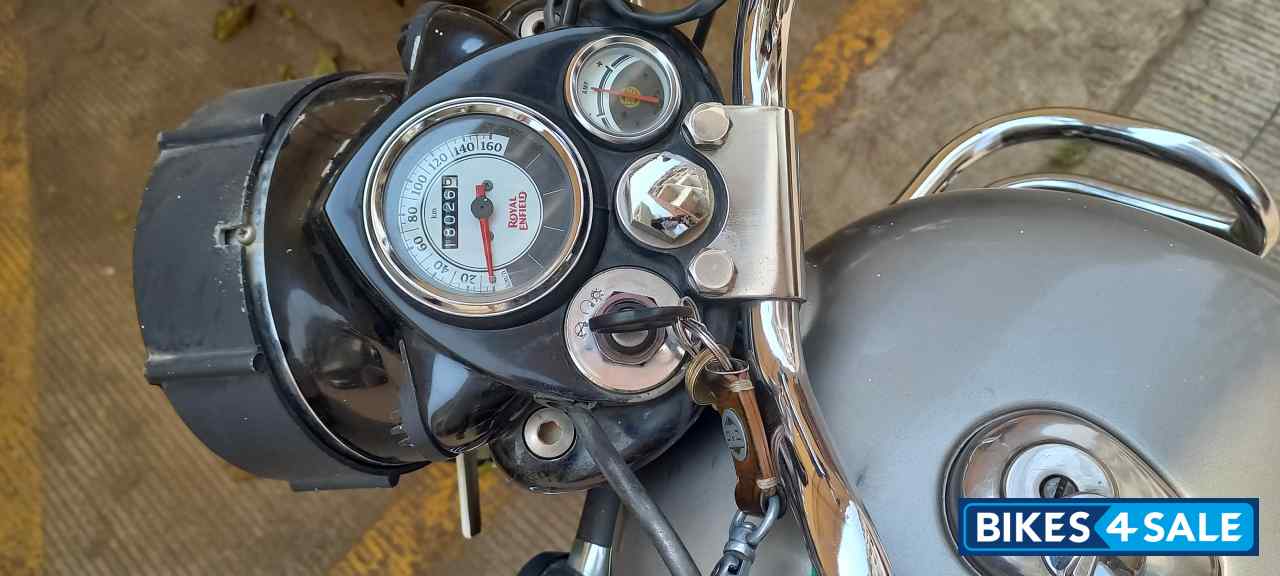 Gun Metal Grey Royal Enfield Classic Gunmetal Grey
