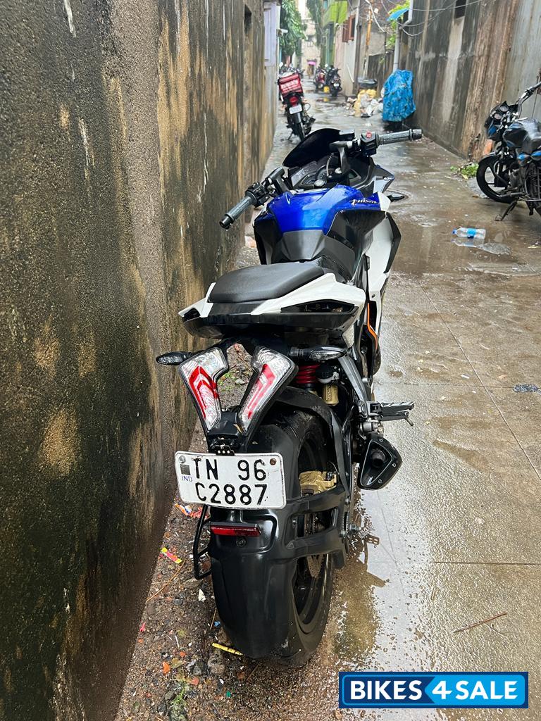 Blue Bajaj Pulsar RS 200 ABS
