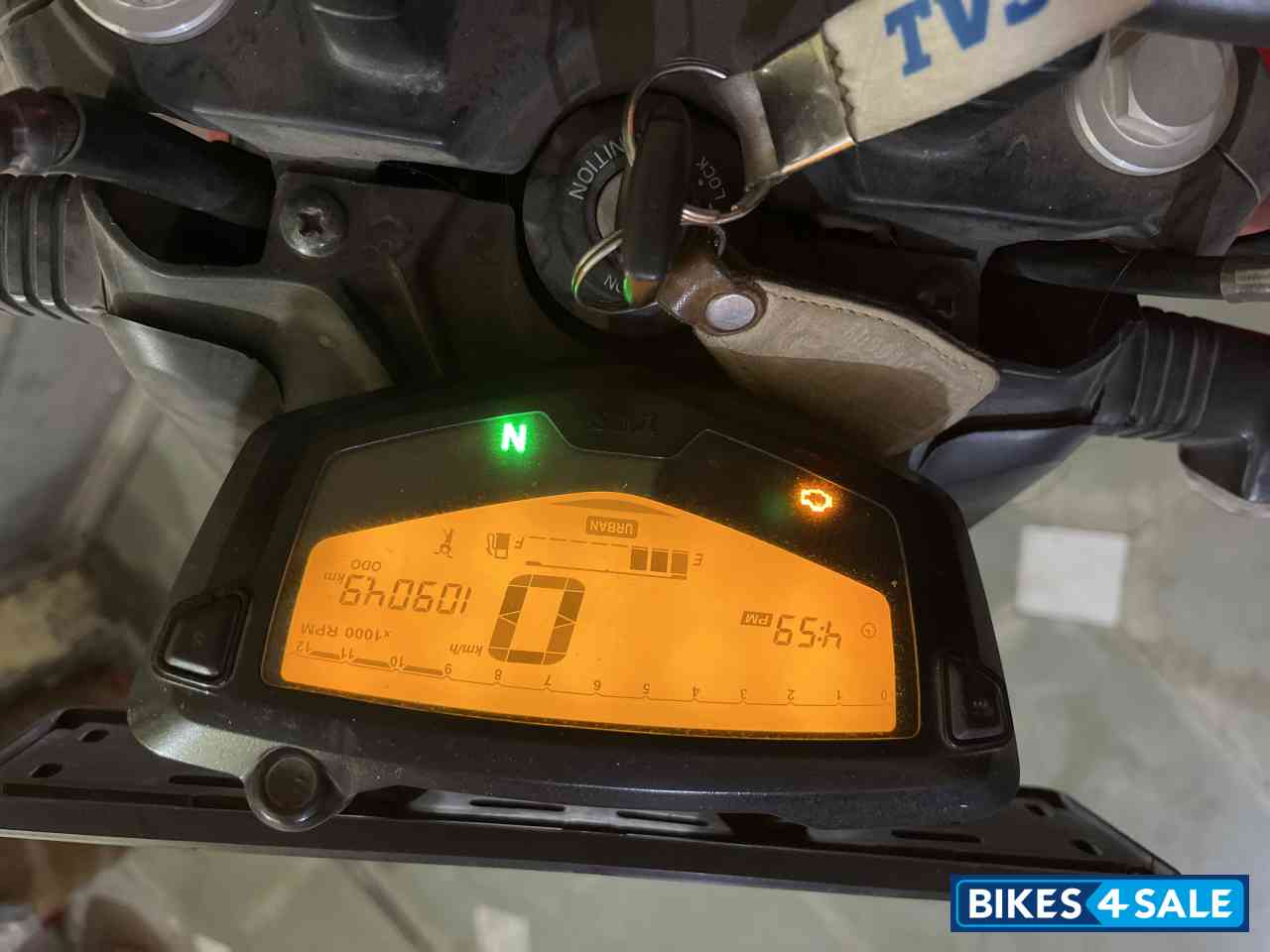 TVS Apache RTR 160 4V BS6