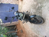 Ebony Black Met Bajaj Avenger Street 160