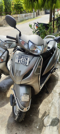 Silver Honda Activa 4G