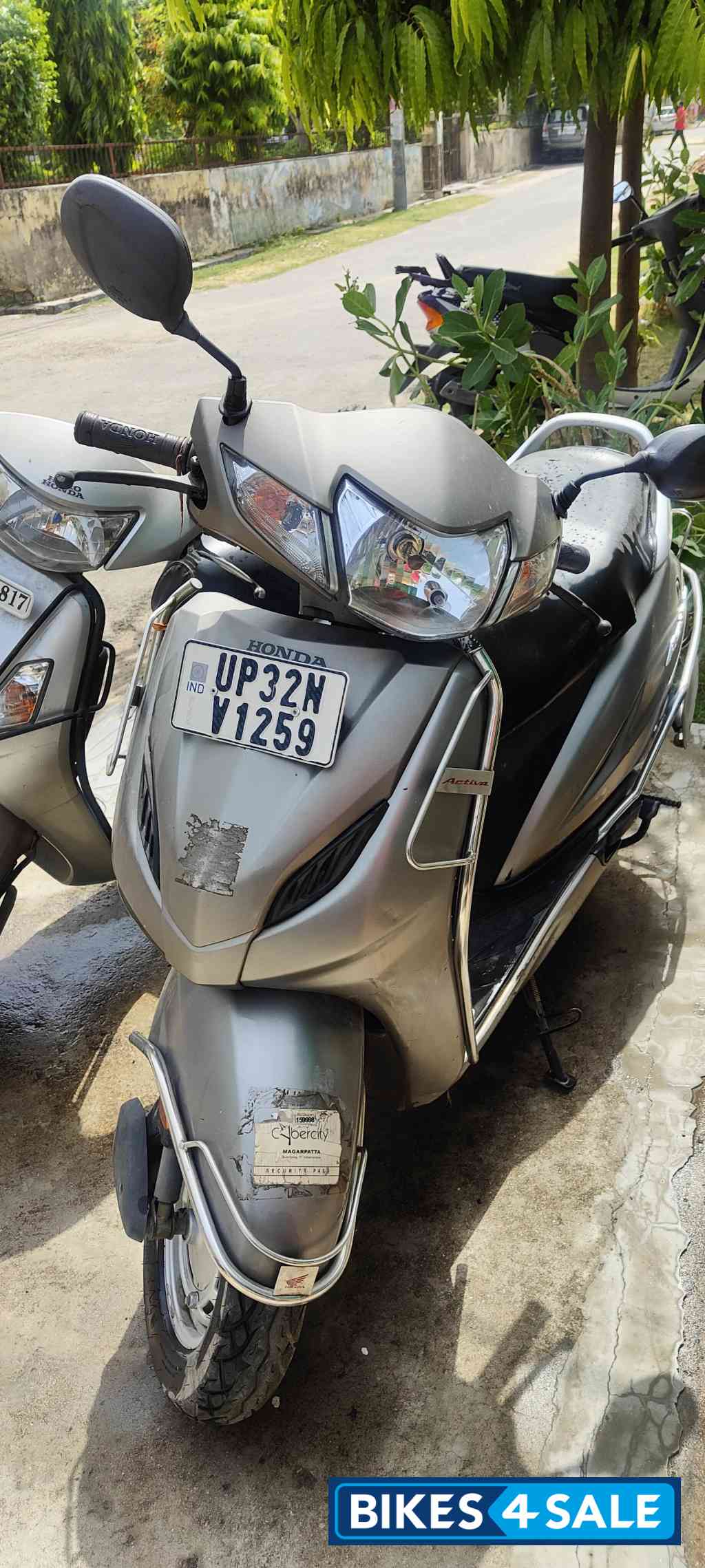 Silver Honda Activa 4G