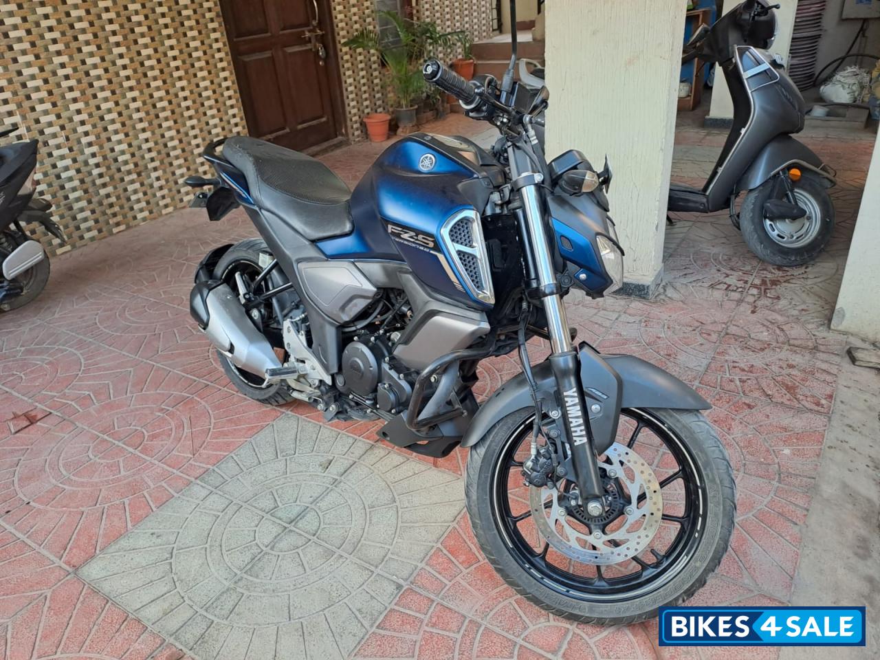 Dark Matte Blue Yamaha FZ-S FI V3