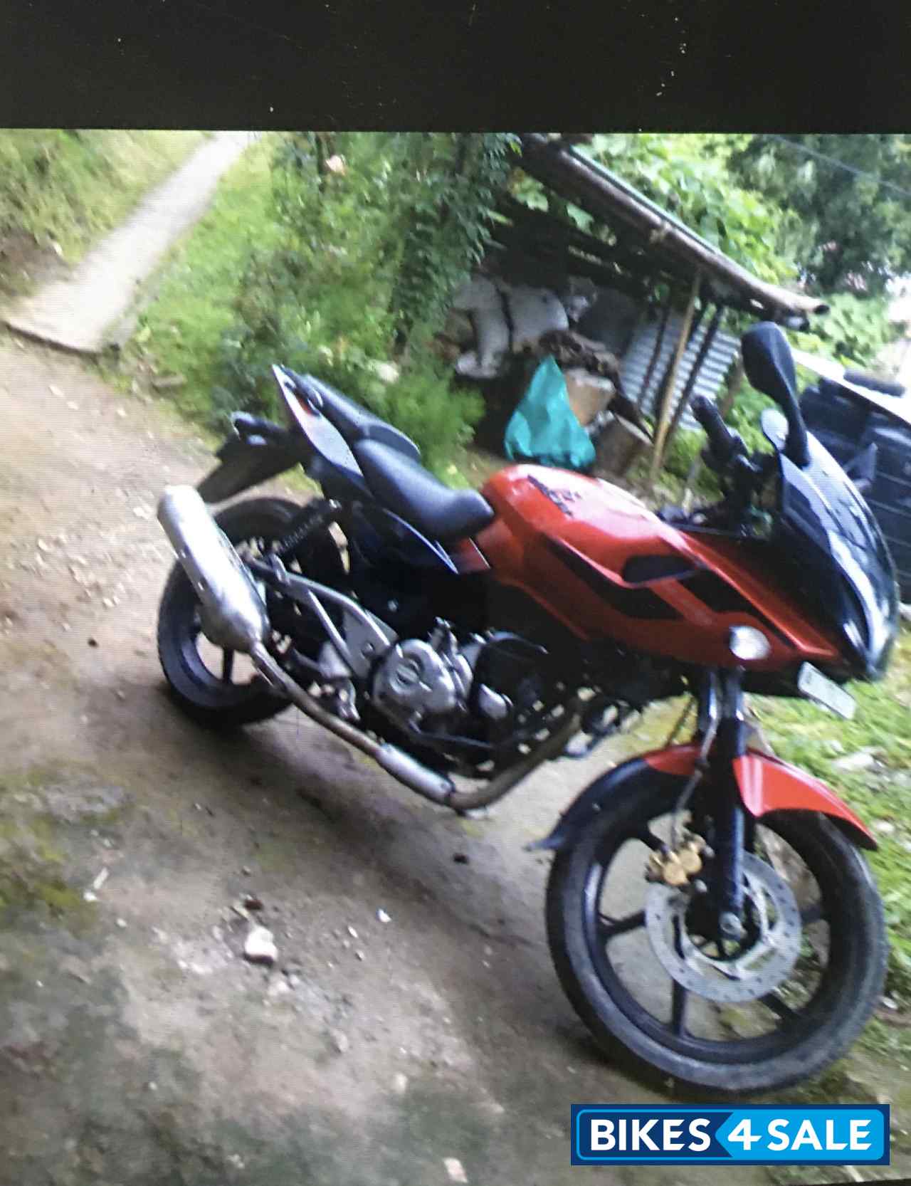 Bajaj Pulsar 220 DTSFi