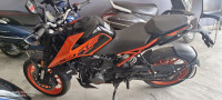 Blk Orange KTM Duke 200 ABS