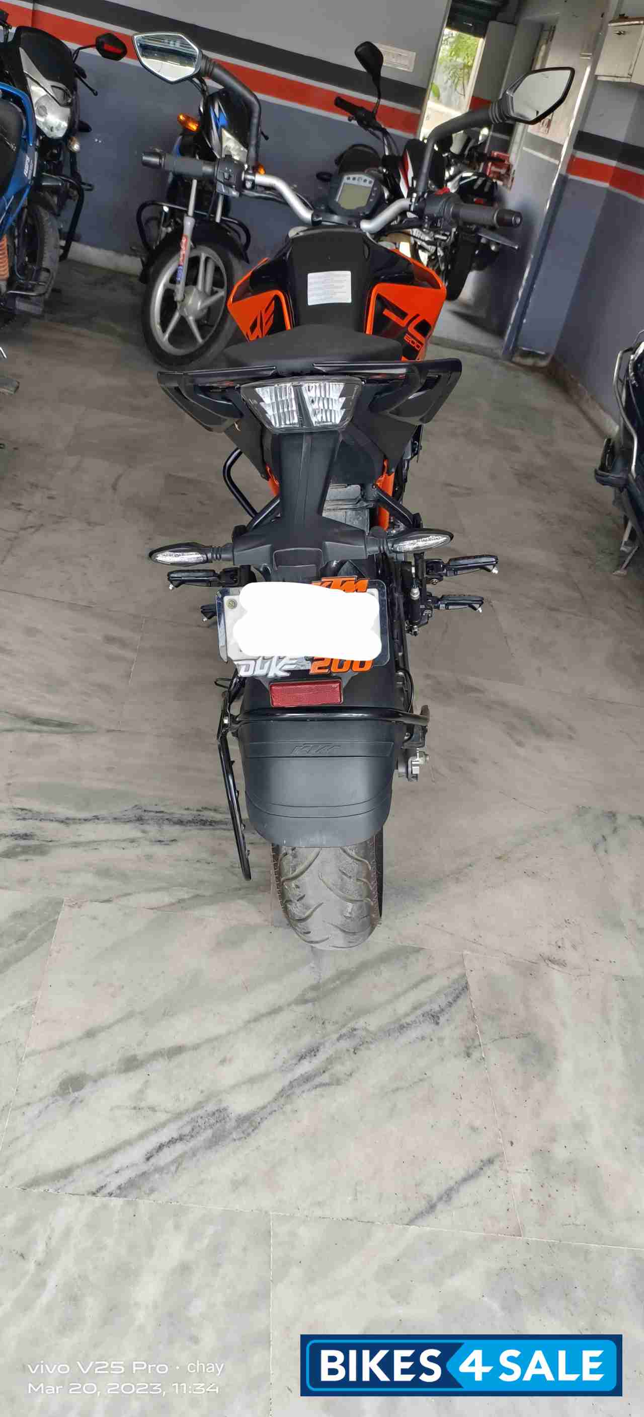 Blk Orange KTM Duke 200 ABS