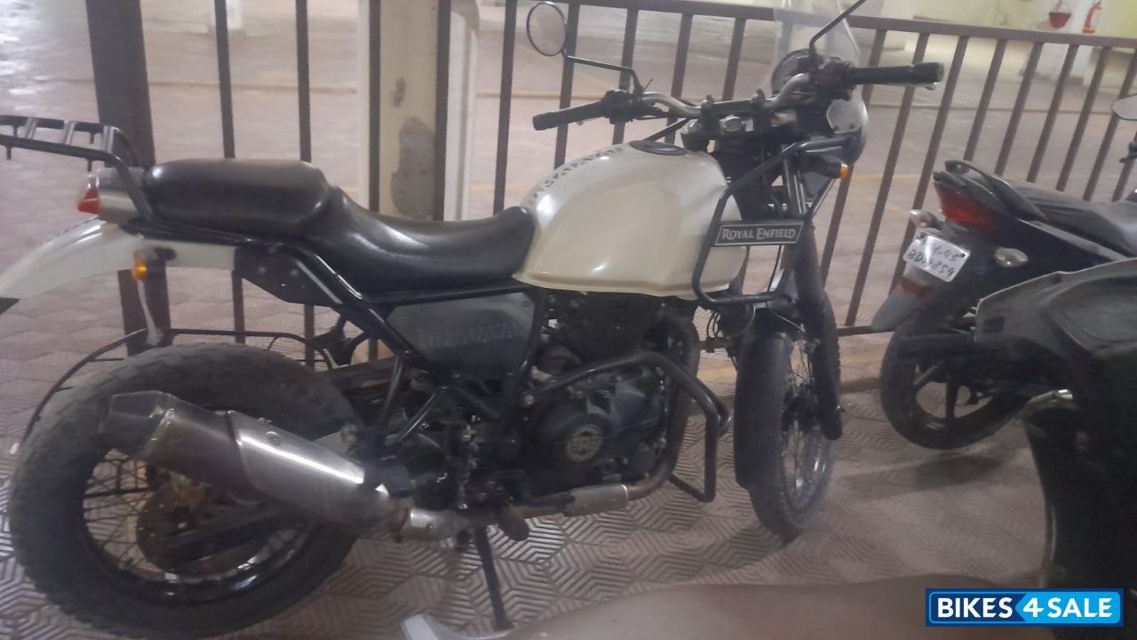 White Royal Enfield Himalayan