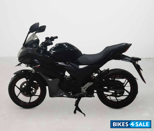 Suzuki Gixxer SF
