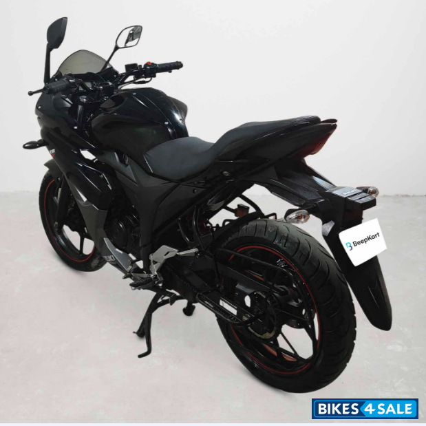 Suzuki Gixxer SF