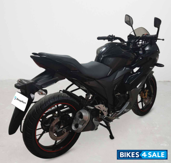 Suzuki Gixxer SF
