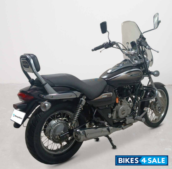 Bajaj Avenger Cruise 220