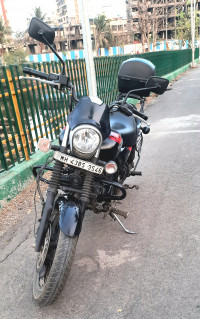 Bajaj Avenger Street 220