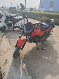 Red & Black Hero Xtreme 160R 100 Million Edition