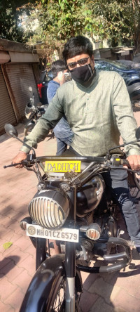 Stilth Black Royal Enfield Classic 500