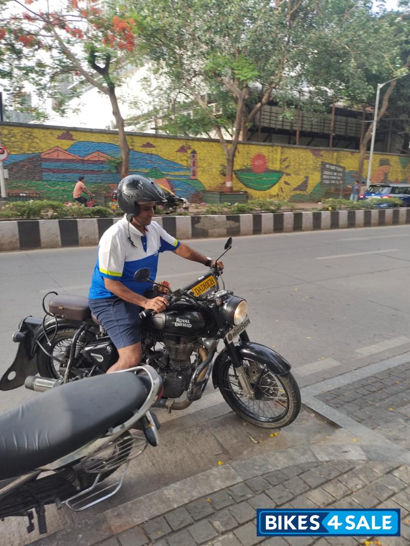 Stilth Black Royal Enfield Classic 500