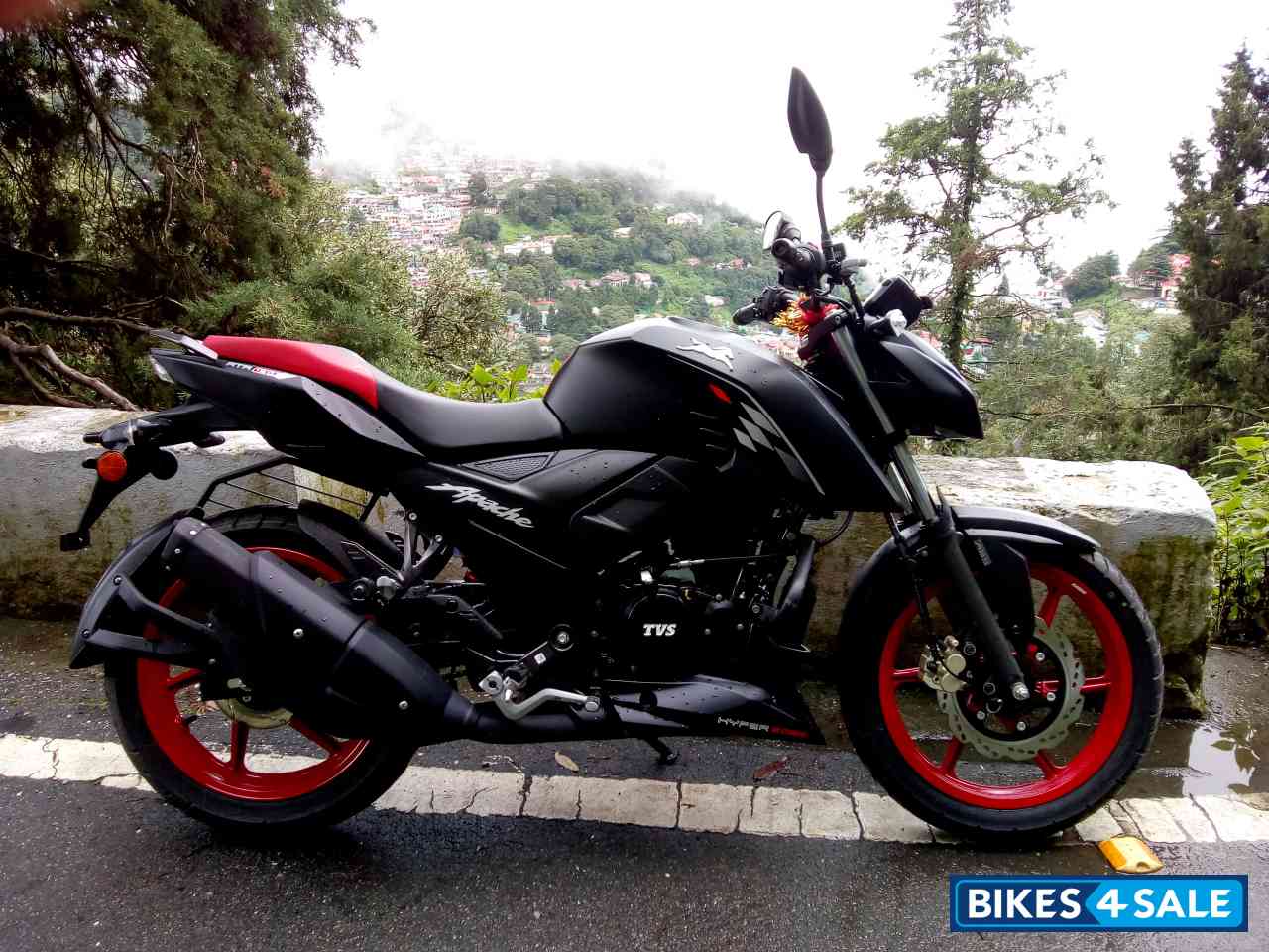 TVS Apache RTR 160 4V Special Edition