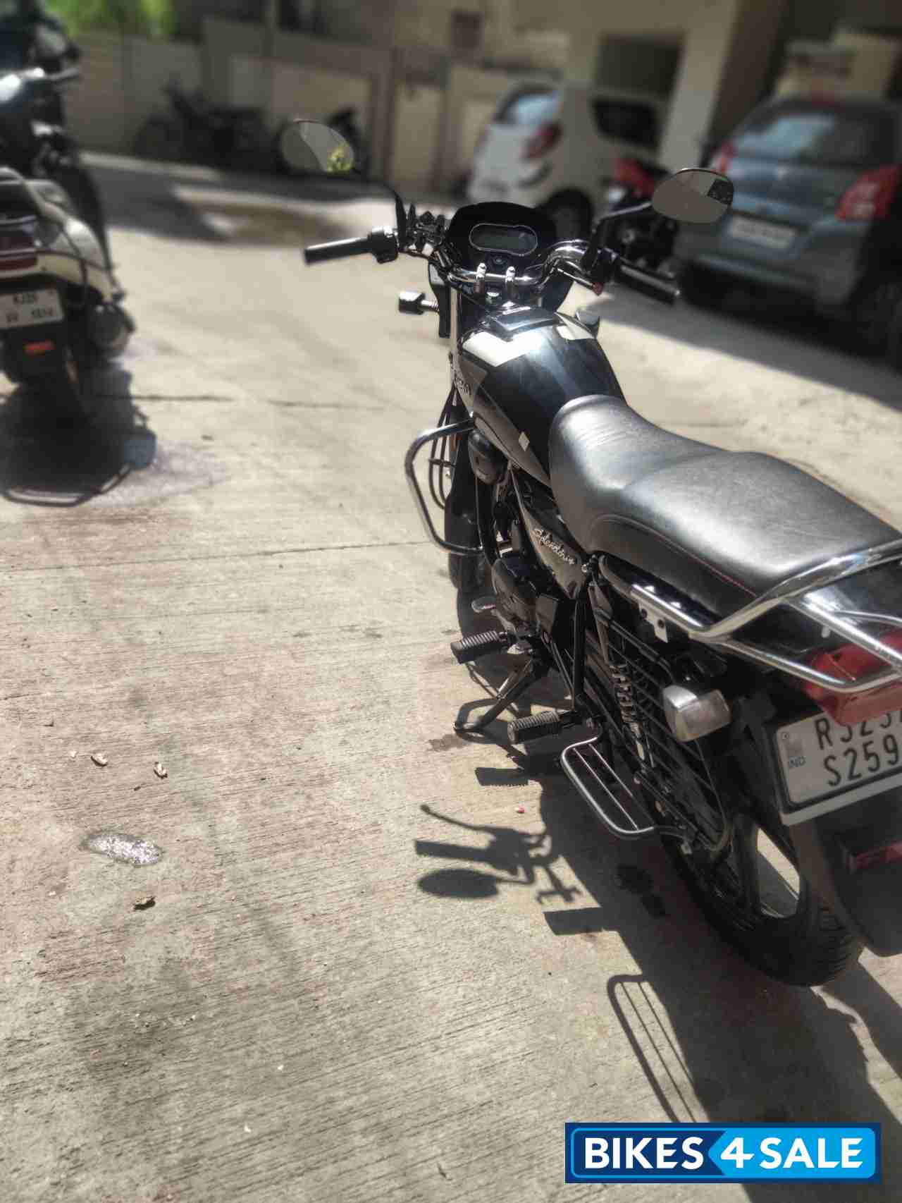 Black Grey Hero Splendor Plus Xtec
