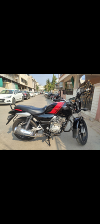 Bajaj V15