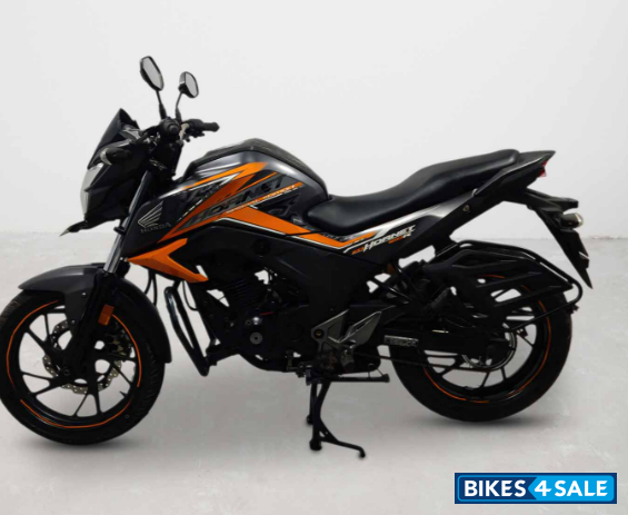 Honda CB Hornet 160R