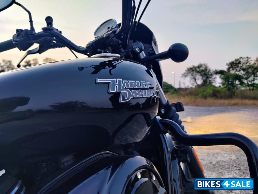 Gloss Black Harley Davidson Street 750