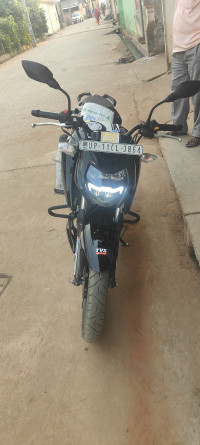 Black TVS Apache RTR 160 BS VI