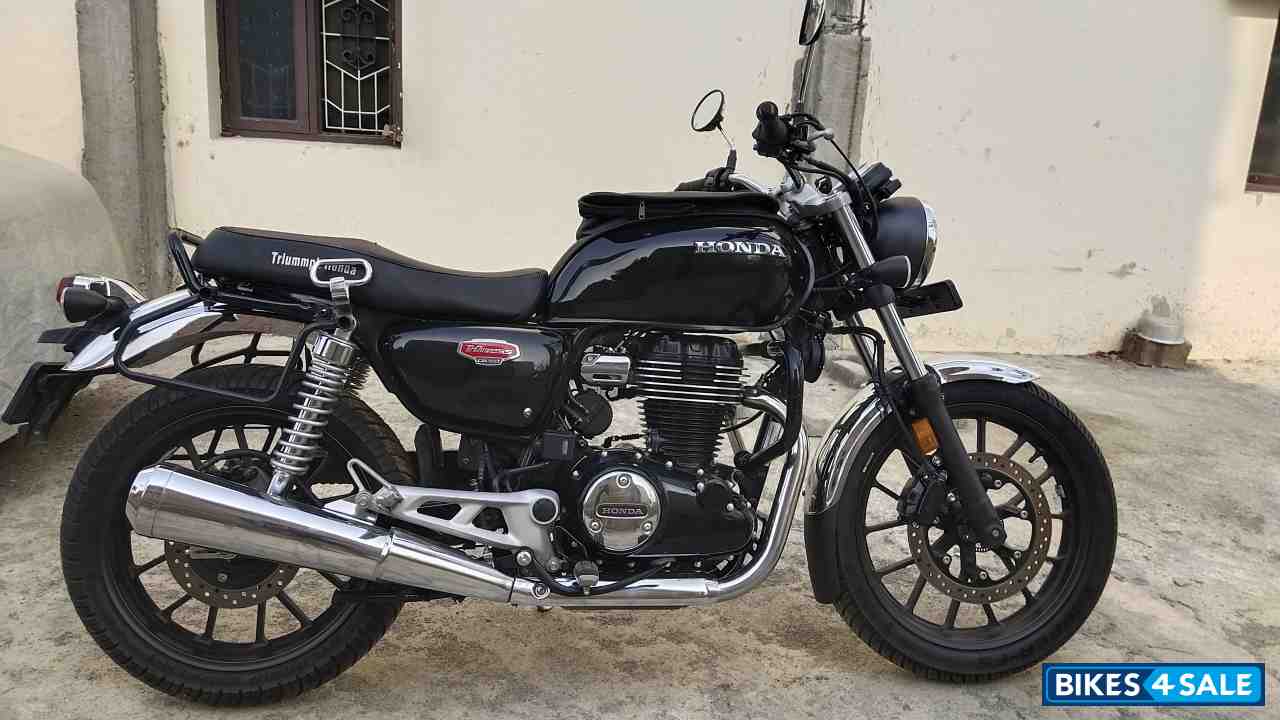 Black Honda Hness CB350 DLX