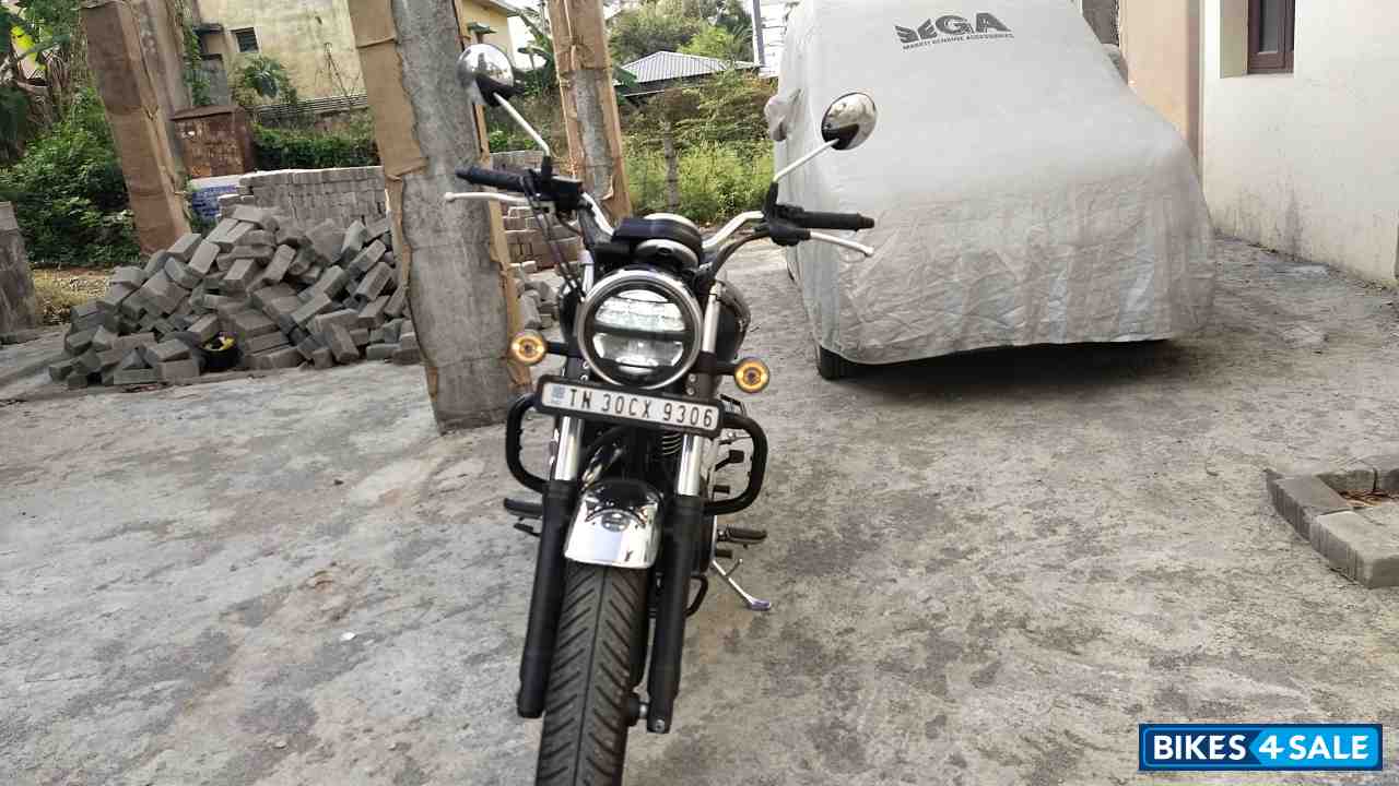 Black Honda Hness CB350 DLX
