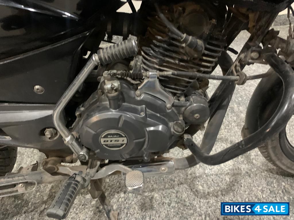 Black Bajaj Pulsar 150