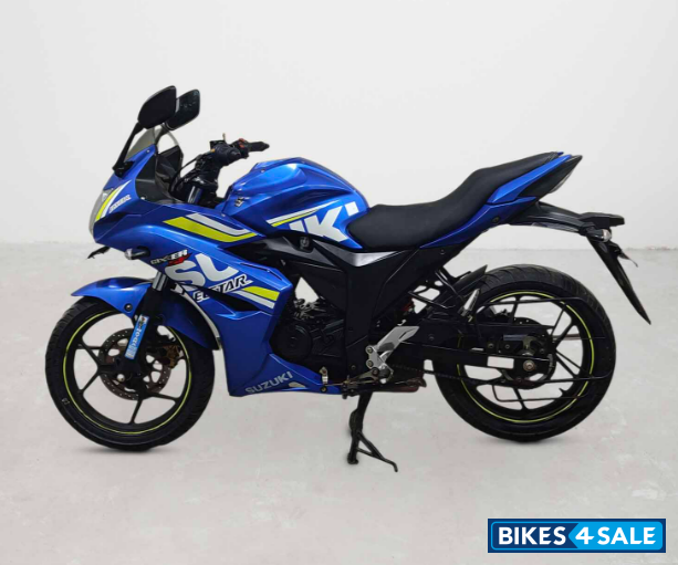 Suzuki Gixxer SF