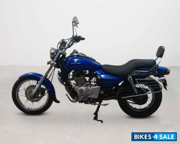 Bajaj Avenger 180 DTS-i