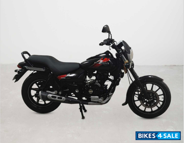 Bajaj Avenger Street 220
