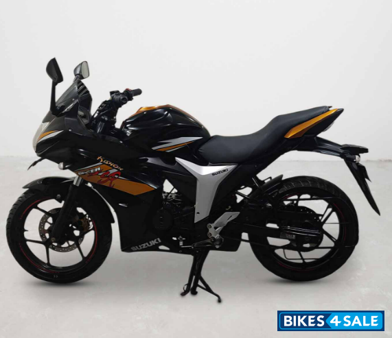 Suzuki Gixxer SF